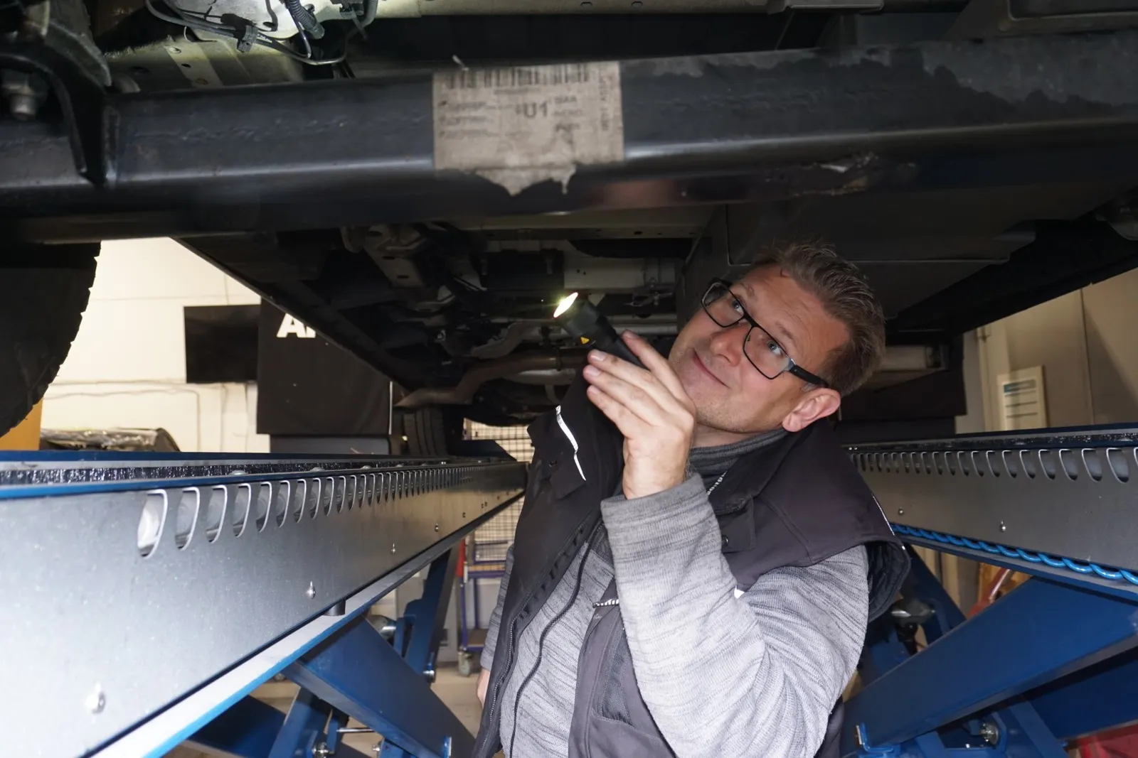 Kfz-Gutachter Berlin - Ingenieur- und Kfz-Sachverständigenbüro Sécrit GmbH - Unfallgutachten